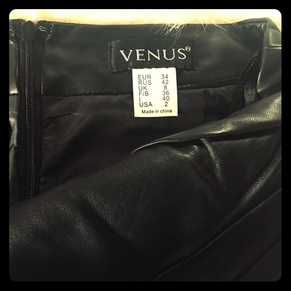 SOLD—NWOT - Venus Pencil Skirt - Picture 3 of 3